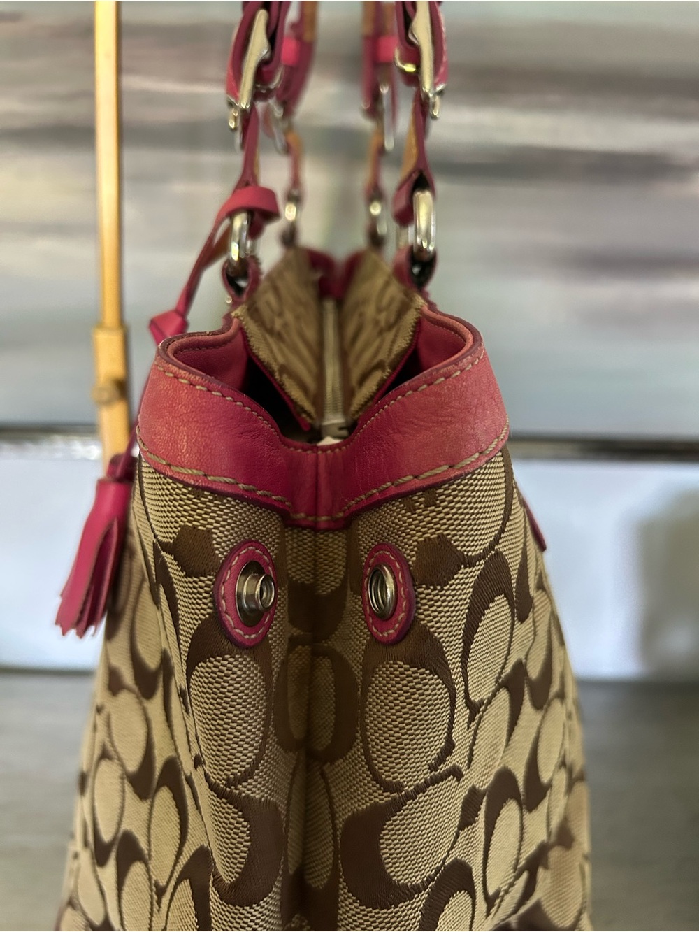 Coach Vintage 2004 Signature Canvas Shoulder Bag - Picture 7 of 11
